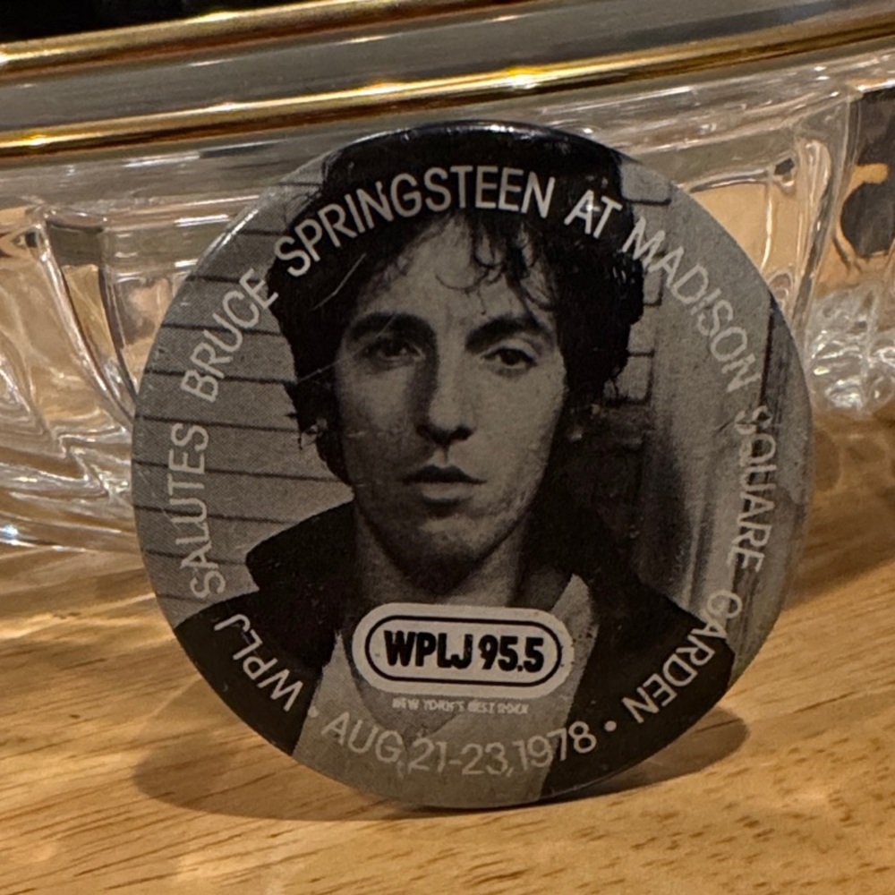 Bruce Springsteen vintage Radio Promotion pin  MSG August 21-23 1978
